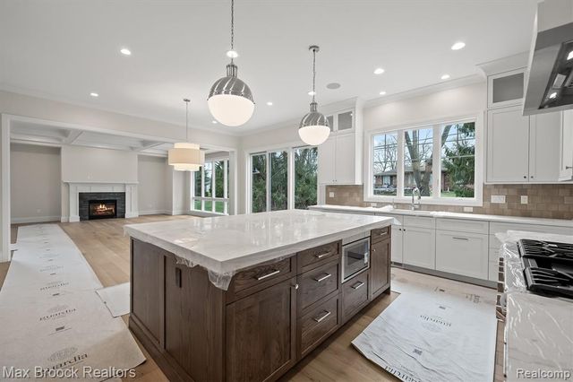 3627 Middlebury Lane, Bloomfield Hills, MI 48301