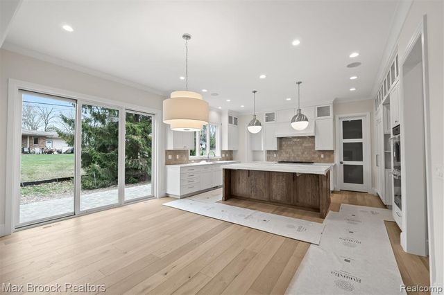 3627 Middlebury Lane, Bloomfield Hills, MI 48301