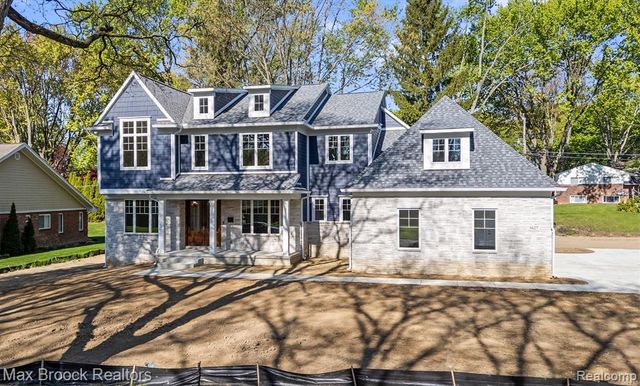 3627 Middlebury Lane, Bloomfield Hills, MI 48301