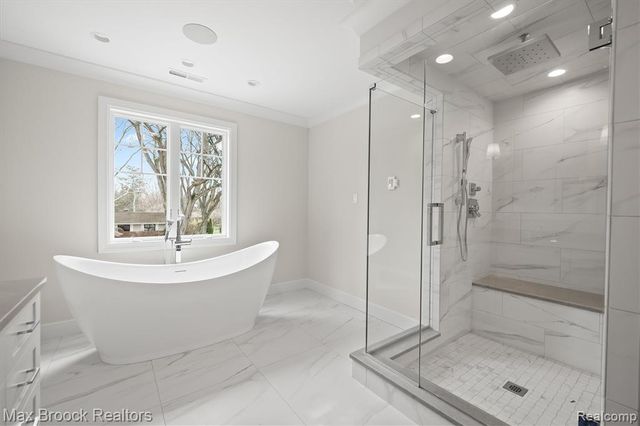 3627 Middlebury Lane, Bloomfield Hills, MI 48301