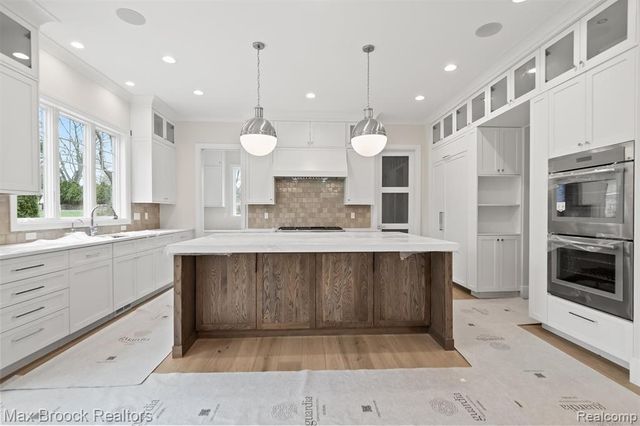 3627 Middlebury Lane, Bloomfield Hills, MI 48301