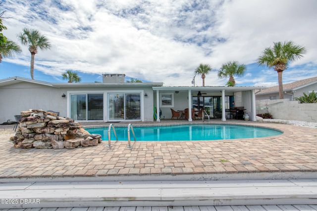 138 Coral Circle, South Daytona, FL 32119