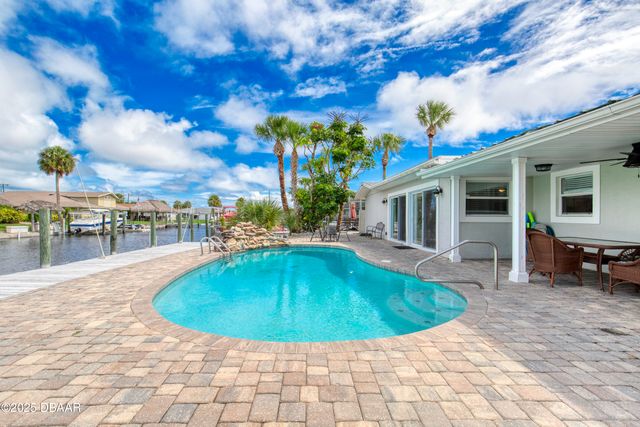 138 Coral Circle, South Daytona, FL 32119