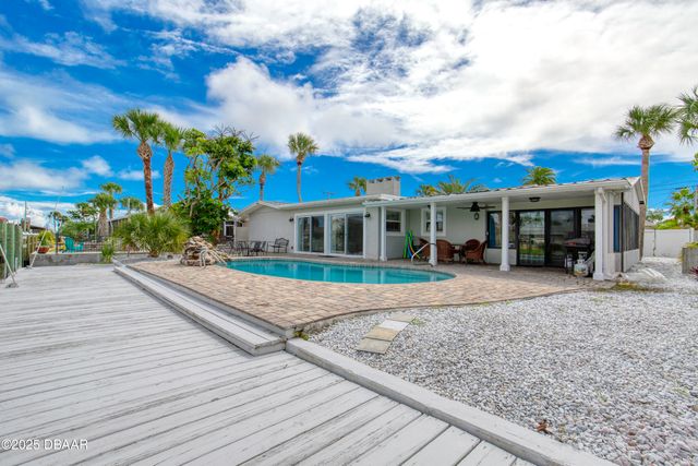 138 Coral Circle, South Daytona, FL 32119