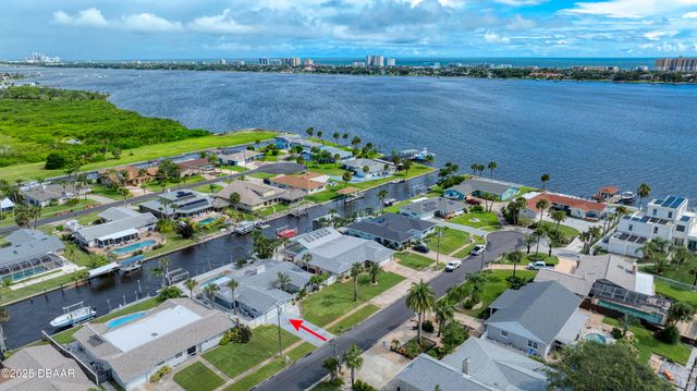 138 Coral Circle, South Daytona, FL 32119