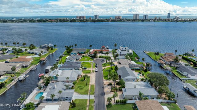 138 Coral Circle, South Daytona, FL 32119