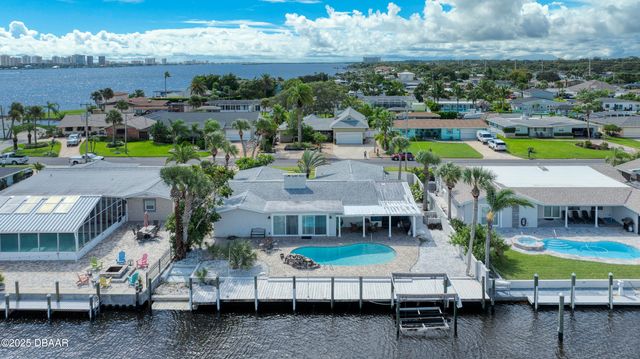 138 Coral Circle, South Daytona, FL 32119