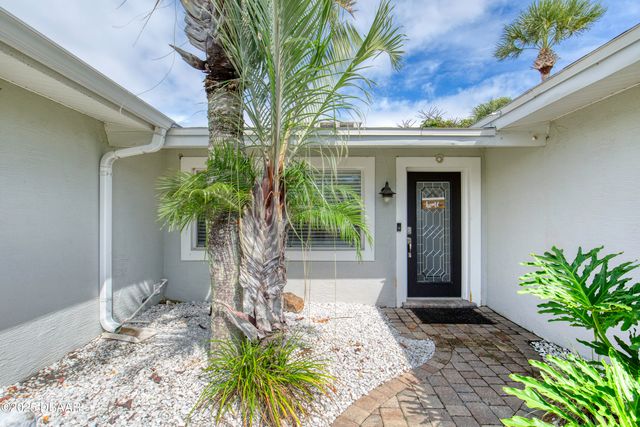 138 Coral Circle, South Daytona, FL 32119