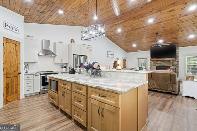 580A Eagles Perch Road, Ball Ground, GA 30107