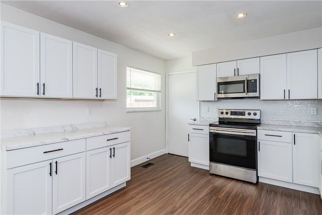 1110 Langdale Avenue, New Carlisle, OH 45344
