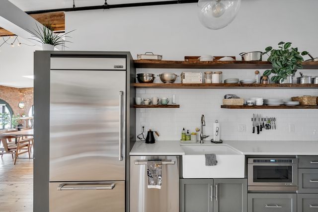 172-178 Green Street 12, Boston, MA 02130