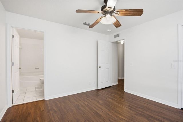 9620 CHARLESBERG DRIVE 9, Tampa, FL 33635