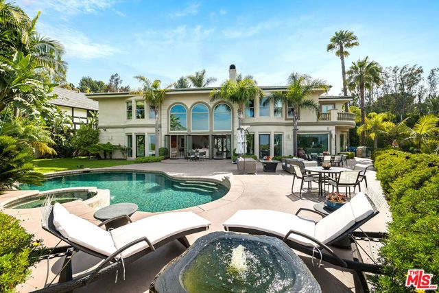 12145 Summit Court, Beverly Hills, CA 90210