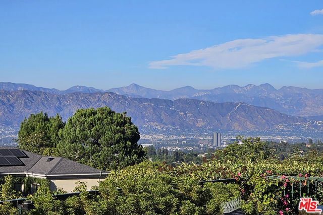 12145 Summit Court, Beverly Hills, CA 90210