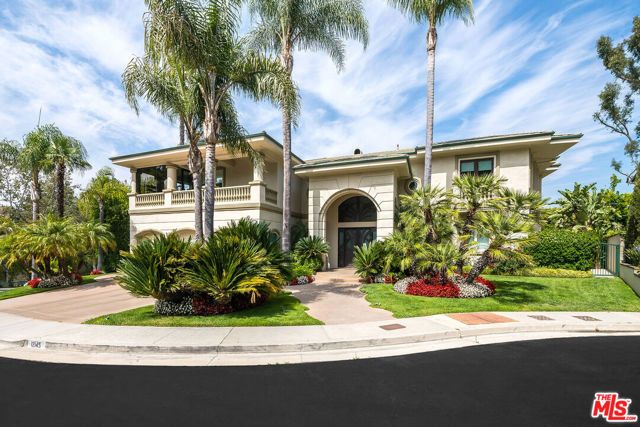 12145 Summit Court, Beverly Hills, CA 90210