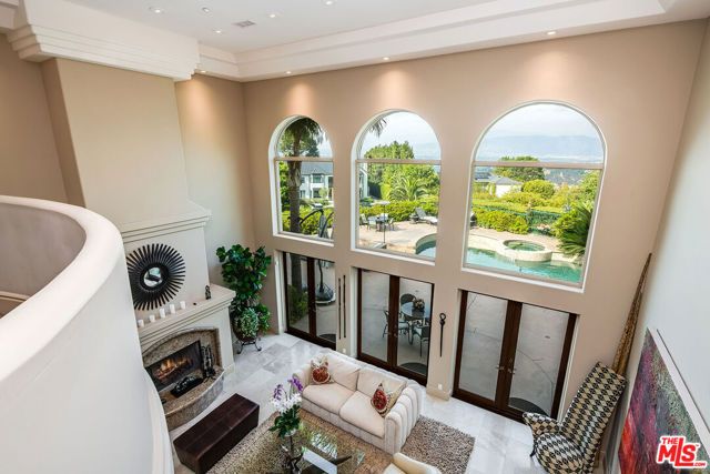 12145 Summit Court, Beverly Hills, CA 90210