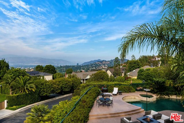 12145 Summit Court, Beverly Hills, CA 90210