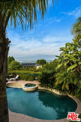 12145 Summit Court, Beverly Hills, CA 90210