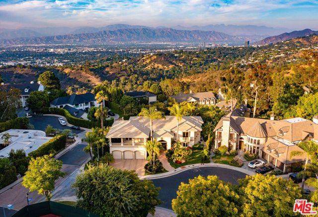 12145 Summit Court, Beverly Hills, CA 90210