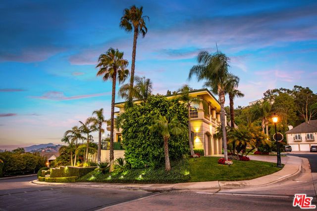 12145 Summit Court, Beverly Hills, CA 90210