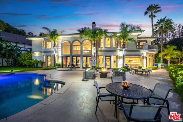 12145 Summit Court, Beverly Hills, CA 90210