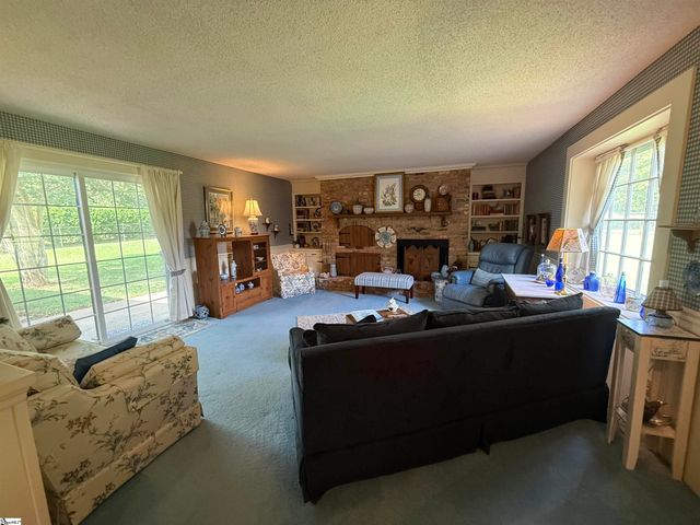 104 Russell Street, Spartanburg, SC 29307