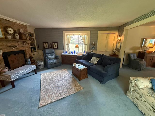 104 Russell Street, Spartanburg, SC 29307