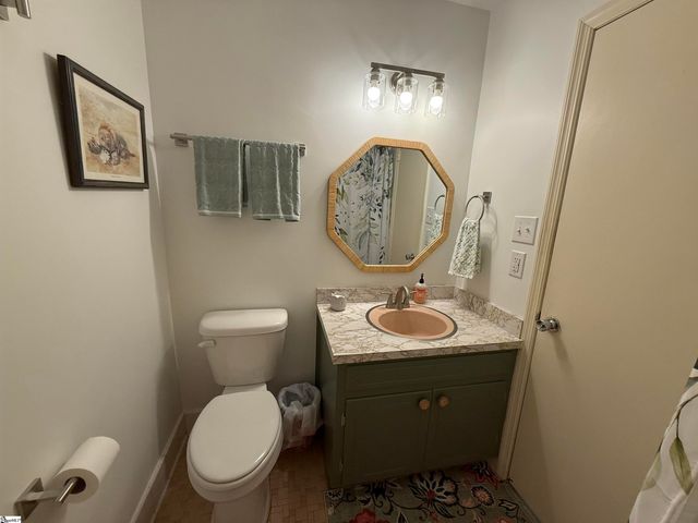 104 Russell Street, Spartanburg, SC 29307