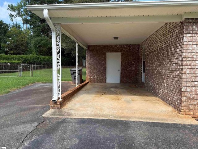 104 Russell Street, Spartanburg, SC 29307