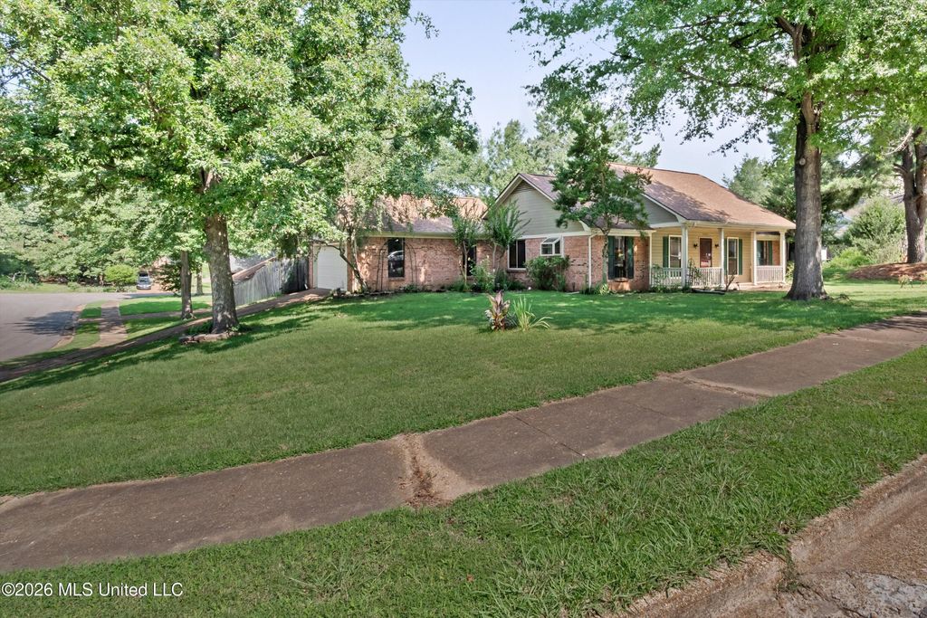 1023 Hunters Point Drive, Cordova, TN 38018 — photo 3