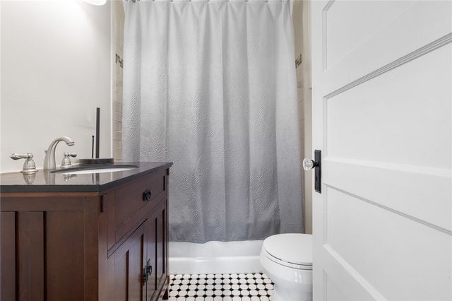 117 E Erie Street, Harrison, AR 72601