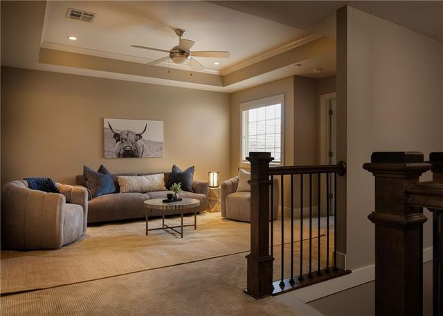 9519 W 151st Terrace, Overland Park, KS 66221