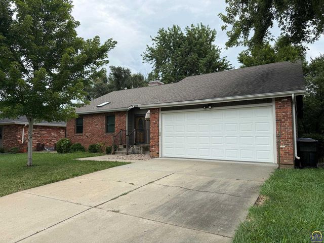 4224 SW Colly Creek DR, Topeka, KS 66610