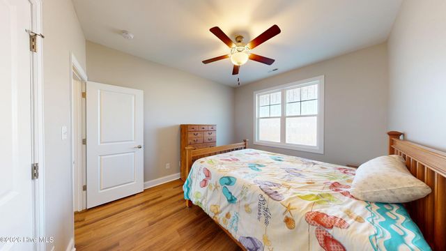 110 Paddle Trail Lane, Swansboro, NC 28584