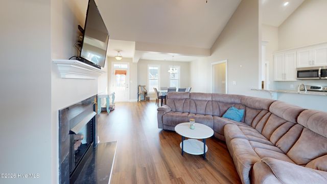 110 Paddle Trail Lane, Swansboro, NC 28584