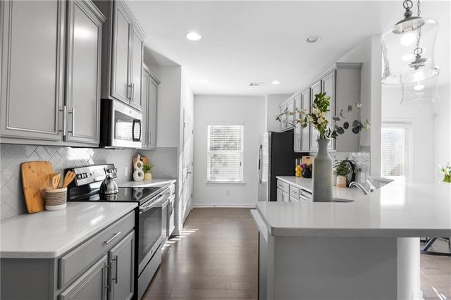 5578 Oak Bend Place, Lithonia, GA 30058