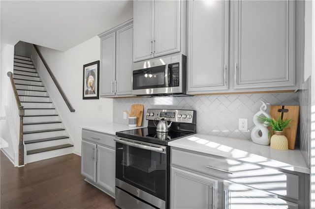 5578 Oak Bend Place, Lithonia, GA 30058