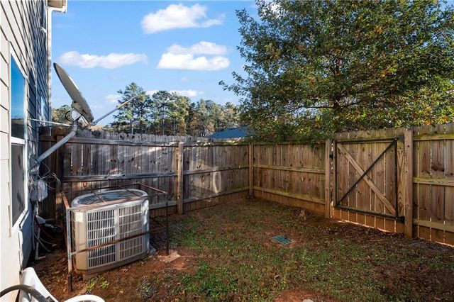 5578 Oak Bend Place, Lithonia, GA 30058