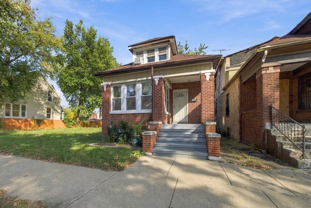 8041 S Escanaba Avenue, Chicago, IL 60617 — photo 2