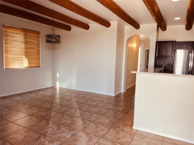 1649 Placita De Luna, Santa Fe, NM 87506