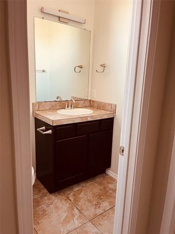 1649 Placita De Luna, Santa Fe, NM 87506