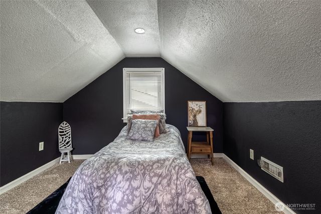 415 SE 5th Street, College Place, WA 99324