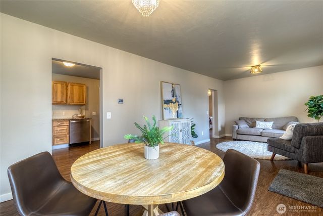 415 SE 5th Street, College Place, WA 99324