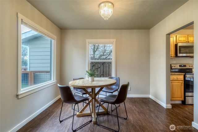 415 SE 5th Street, College Place, WA 99324