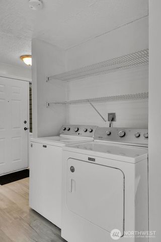 184 SW 200th Street, Normandy Park, WA 98166