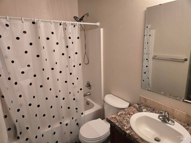 541 W Allspice St., Kuna, ID 83634