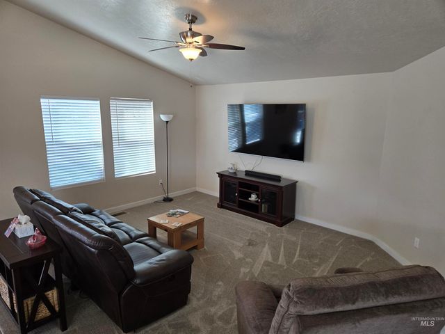 541 W Allspice St., Kuna, ID 83634