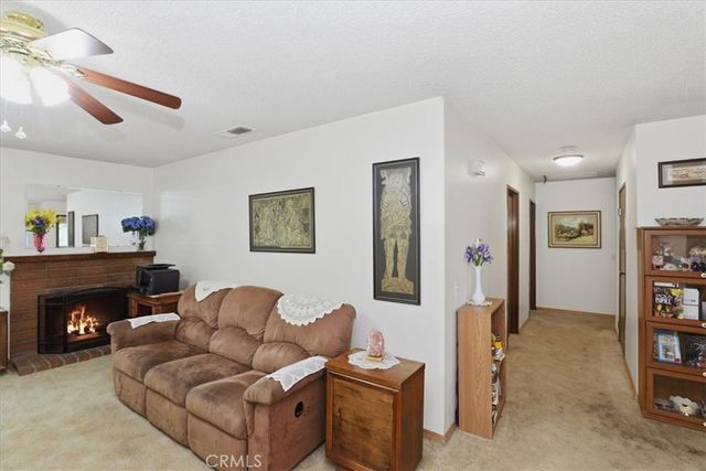 6916 Lincoln Avenue, Riverside, CA 92506