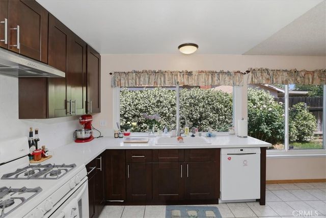 6916 Lincoln Avenue, Riverside, CA 92506