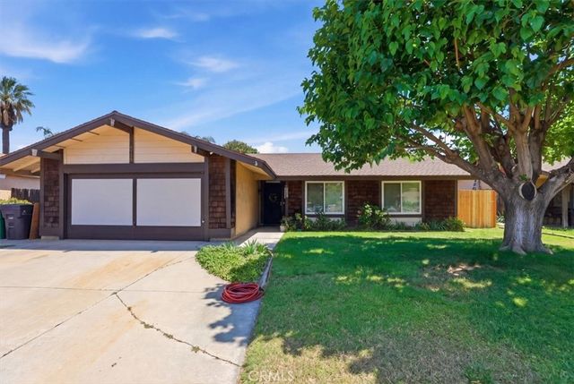 6916 Lincoln Avenue, Riverside, CA 92506